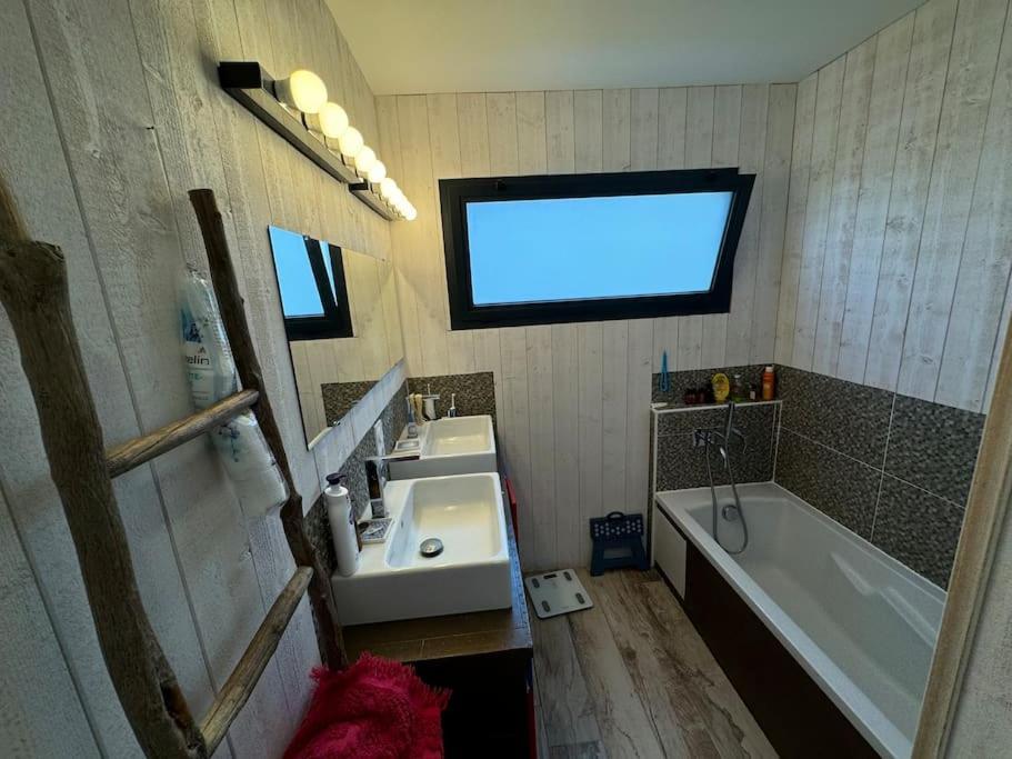 Luxury Villa With Pool And View Juvignac Exteriör bild