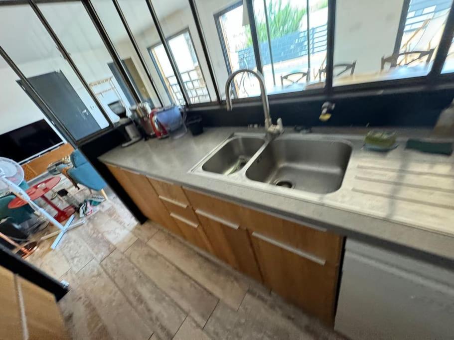 Luxury Villa With Pool And View Juvignac Exteriör bild