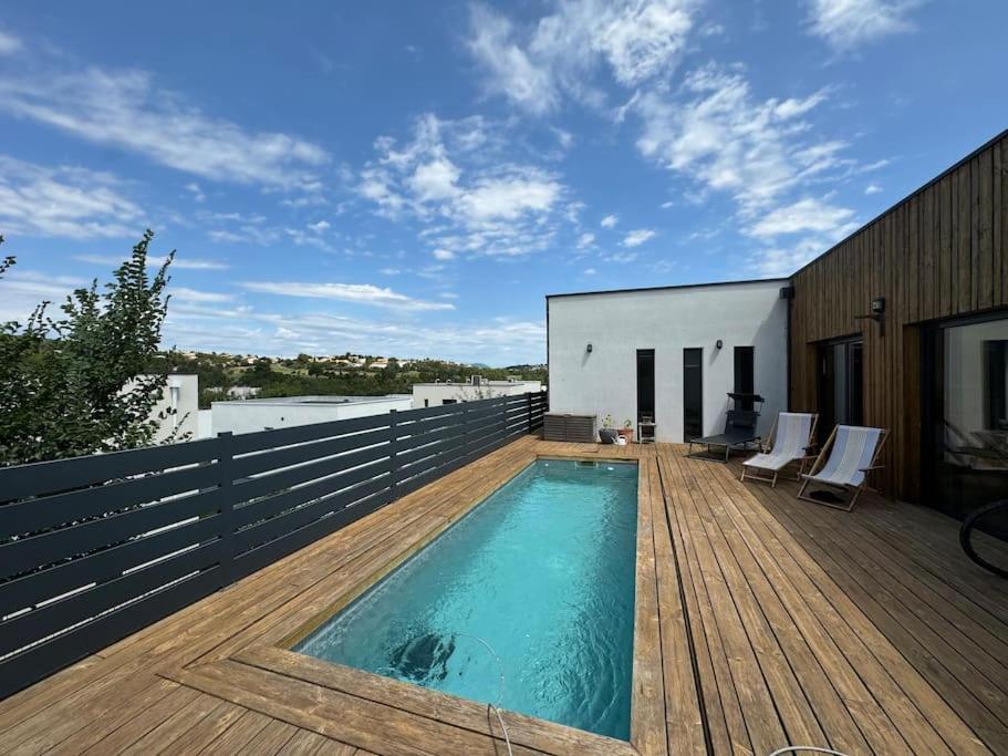 Luxury Villa With Pool And View Juvignac Exteriör bild